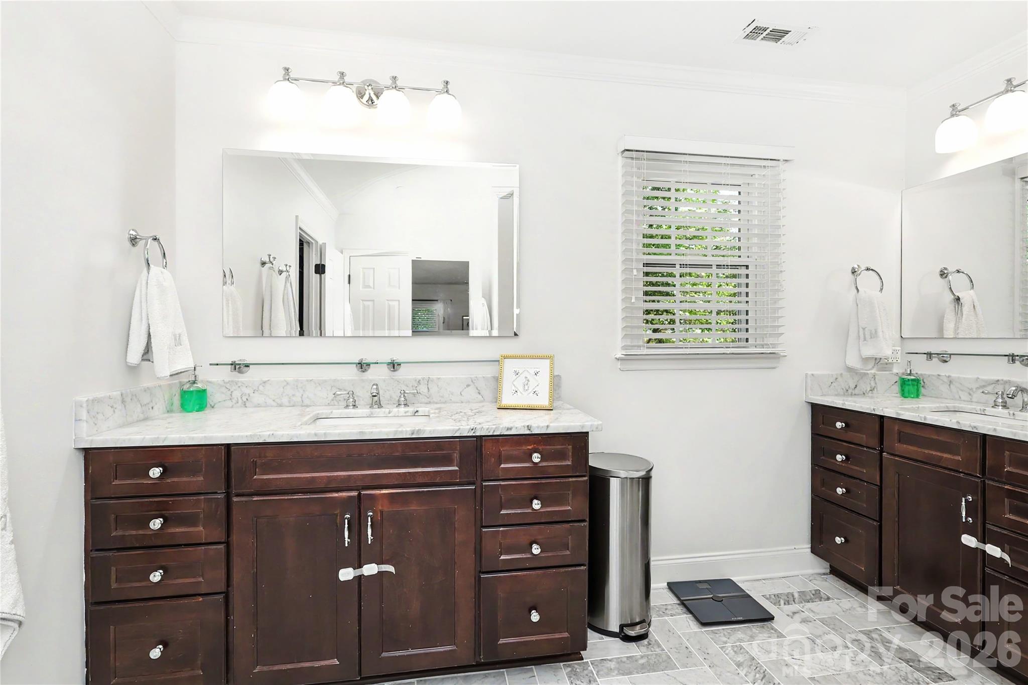 7815 Covey Chase Drive — Charlotte