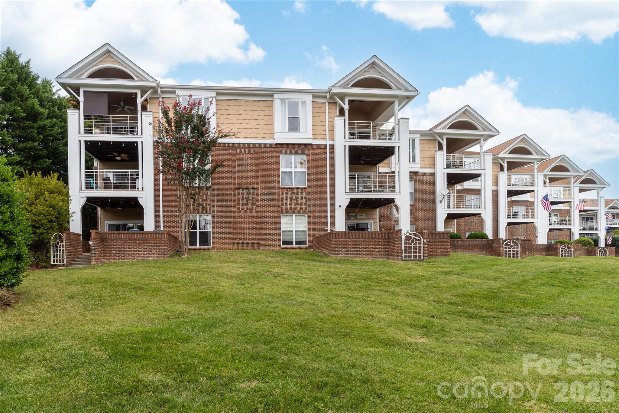 18619 Harborside Drive — Cornelius