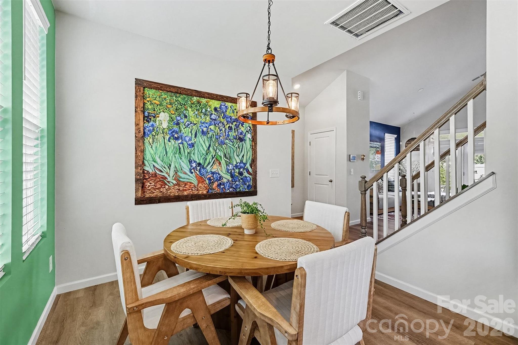 712 Henderson Valley Way — Belmont