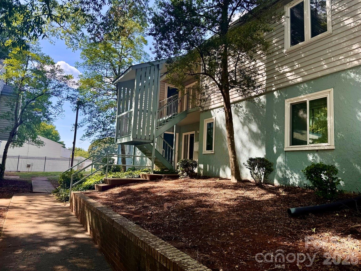 1905 Meadowlark Lane #32 — Charlotte