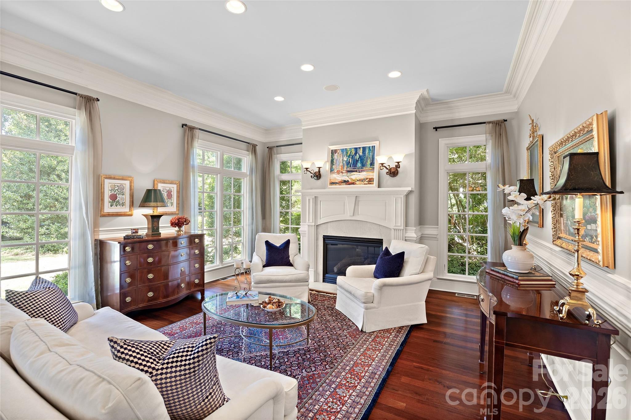 925 Harvard Place — Charlotte