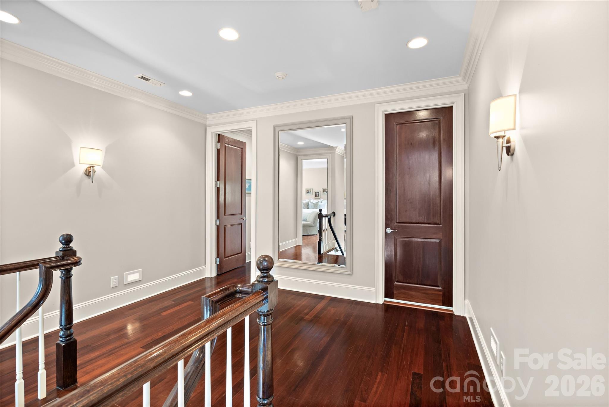 925 Harvard Place — Charlotte