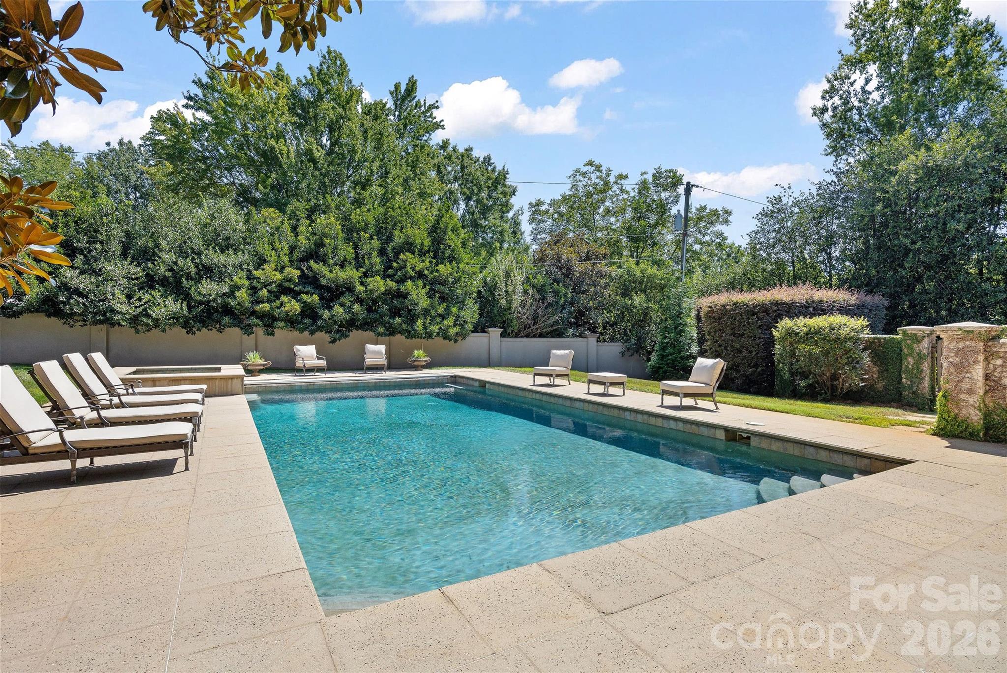 925 Harvard Place — Charlotte
