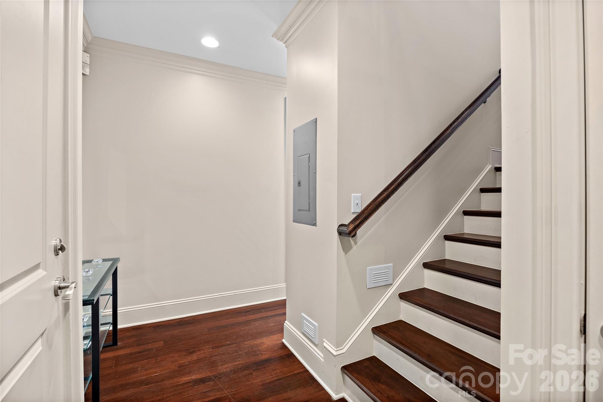 925 Harvard Place — Charlotte