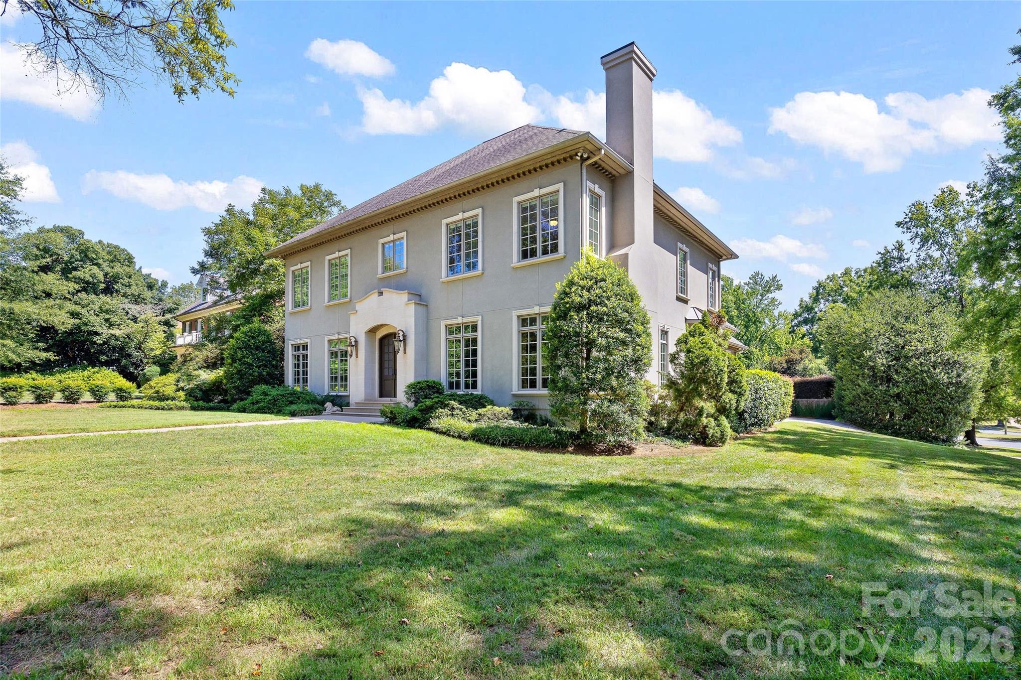 925 Harvard Place — Charlotte