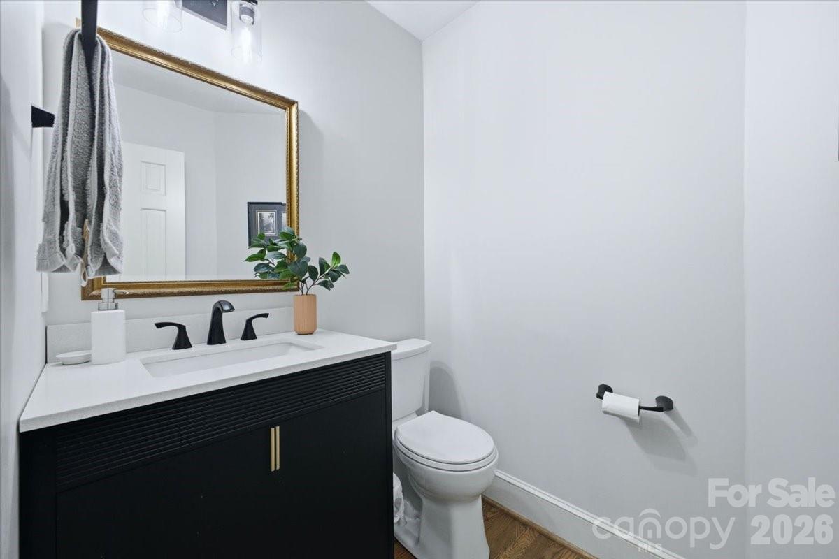 10141 Hanover Glen Road — Charlotte