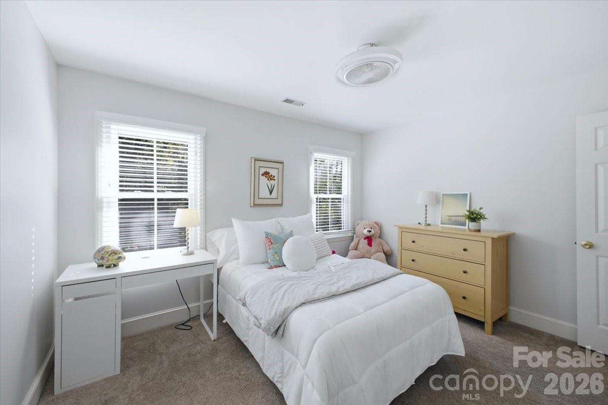 10141 Hanover Glen Road — Charlotte