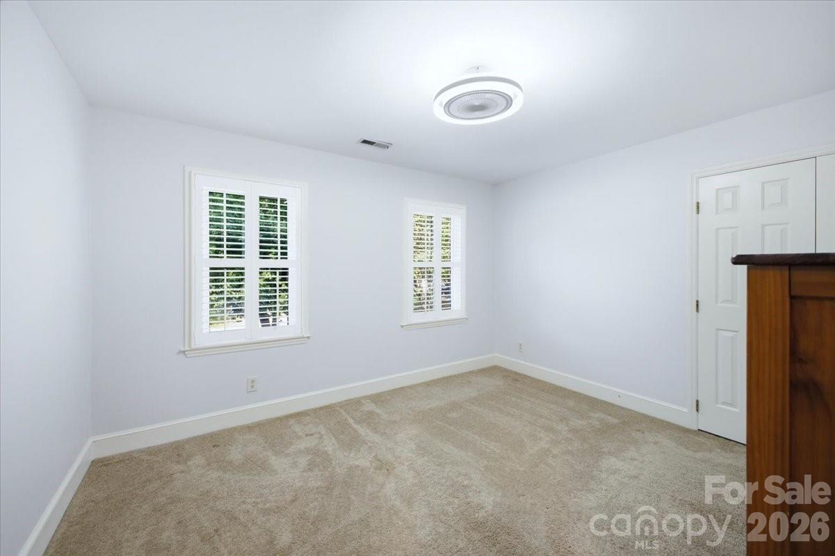 10141 Hanover Glen Road — Charlotte
