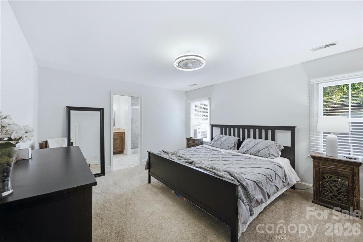 10141 Hanover Glen Road — Charlotte
