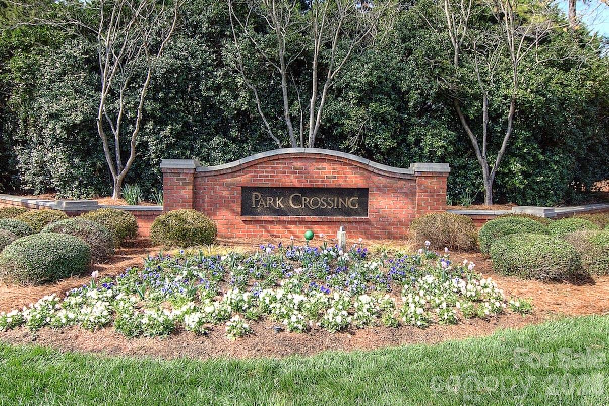 10141 Hanover Glen Road — Charlotte