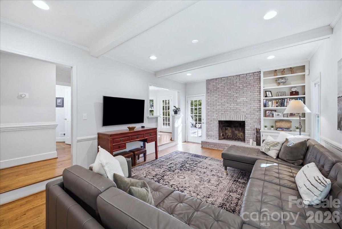 10141 Hanover Glen Road — Charlotte