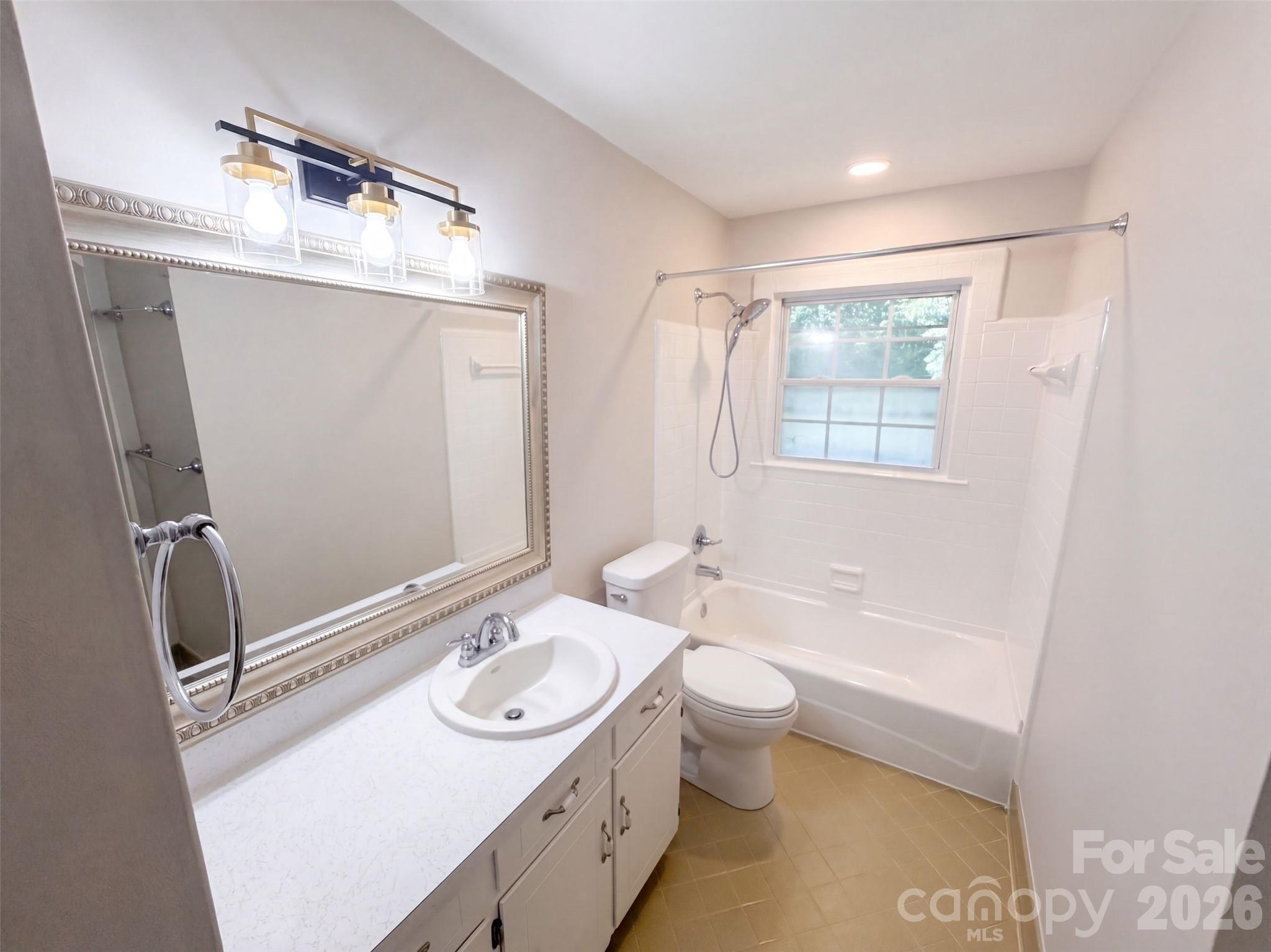 1030 Mclaughlin Drive — Charlotte