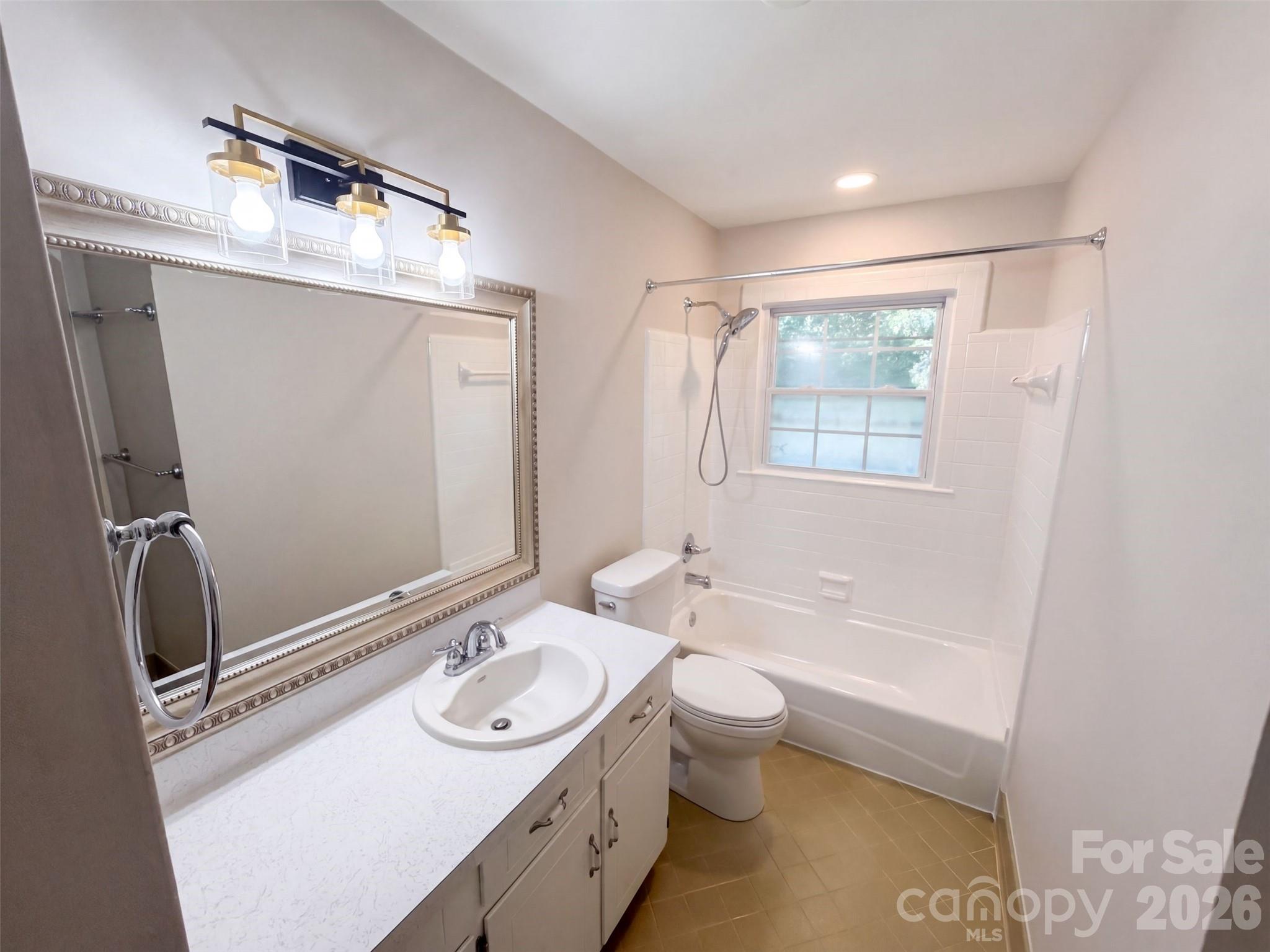 1030 Mclaughlin Drive — Charlotte