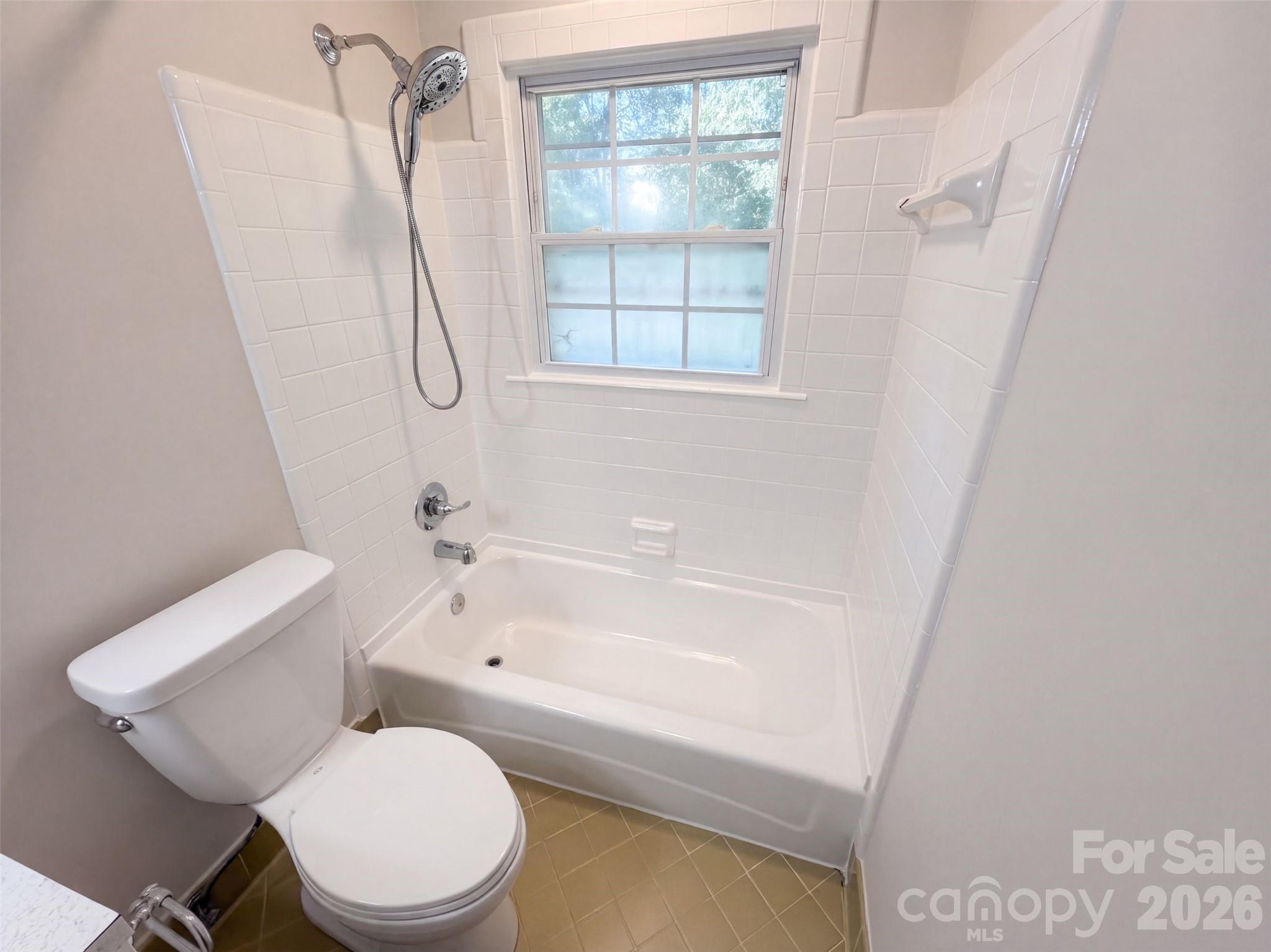 1030 Mclaughlin Drive — Charlotte