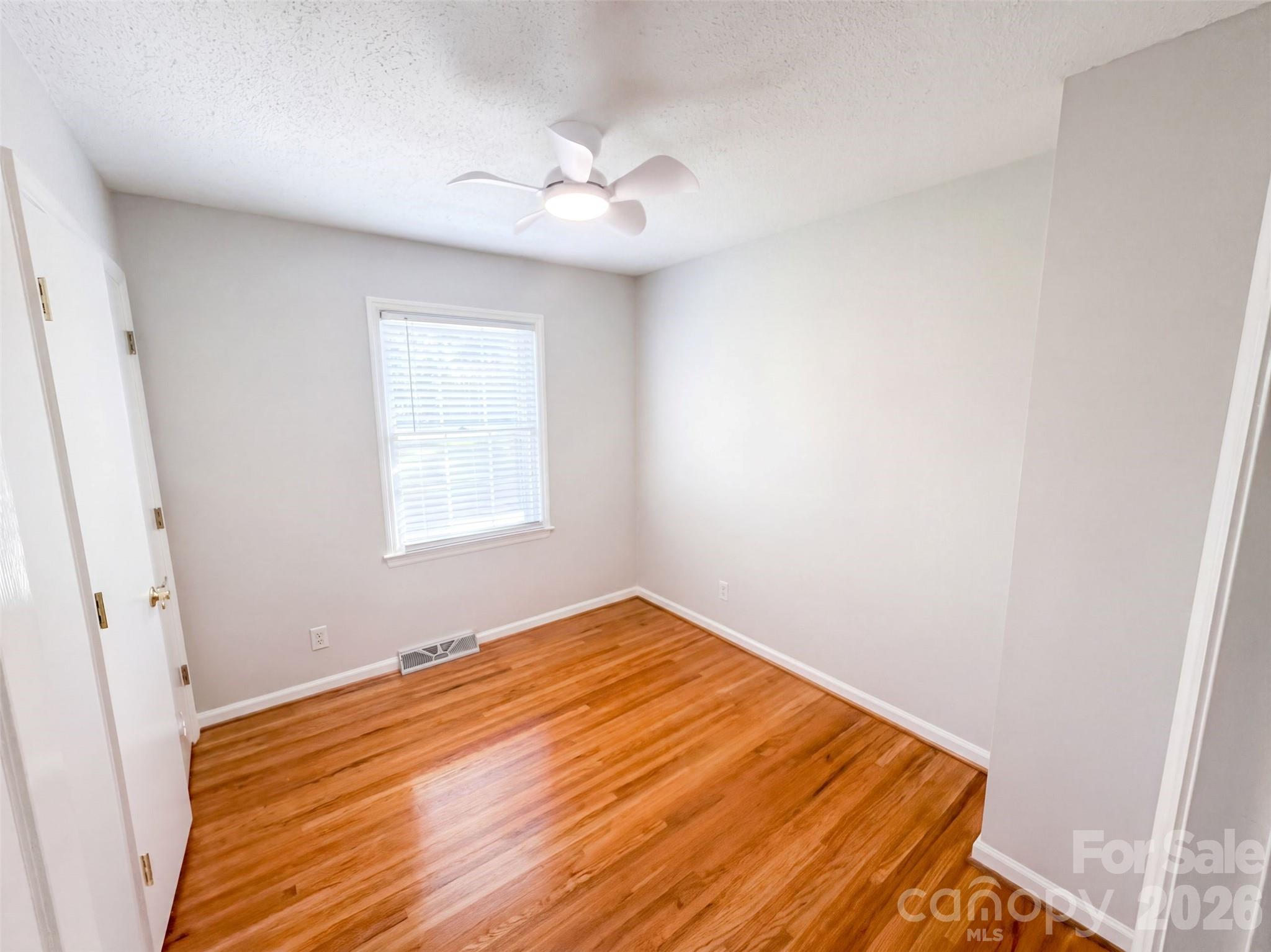 1030 Mclaughlin Drive — Charlotte
