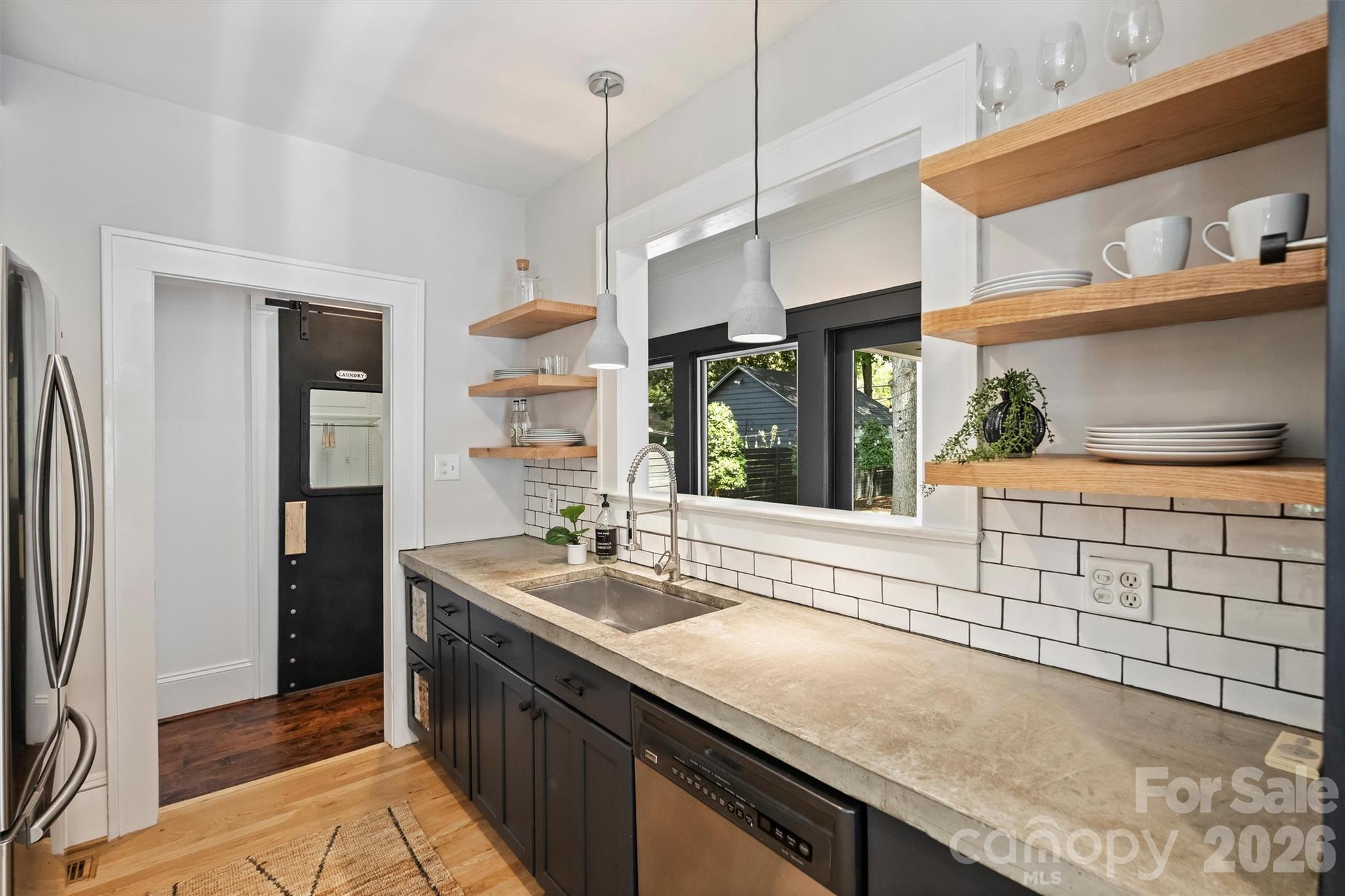 1720 Thomas Avenue — Charlotte