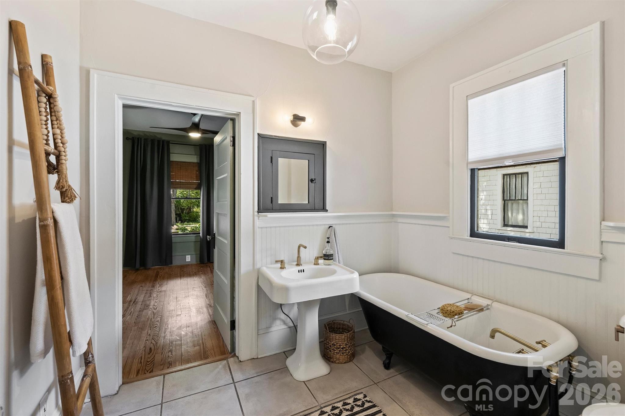1720 Thomas Avenue — Charlotte