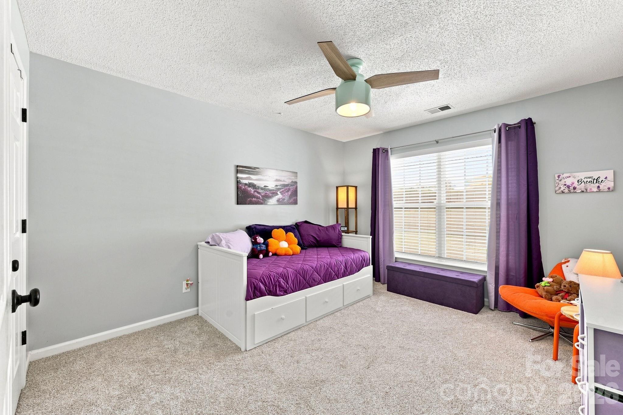 16215 Hollingbourne Road — Huntersville