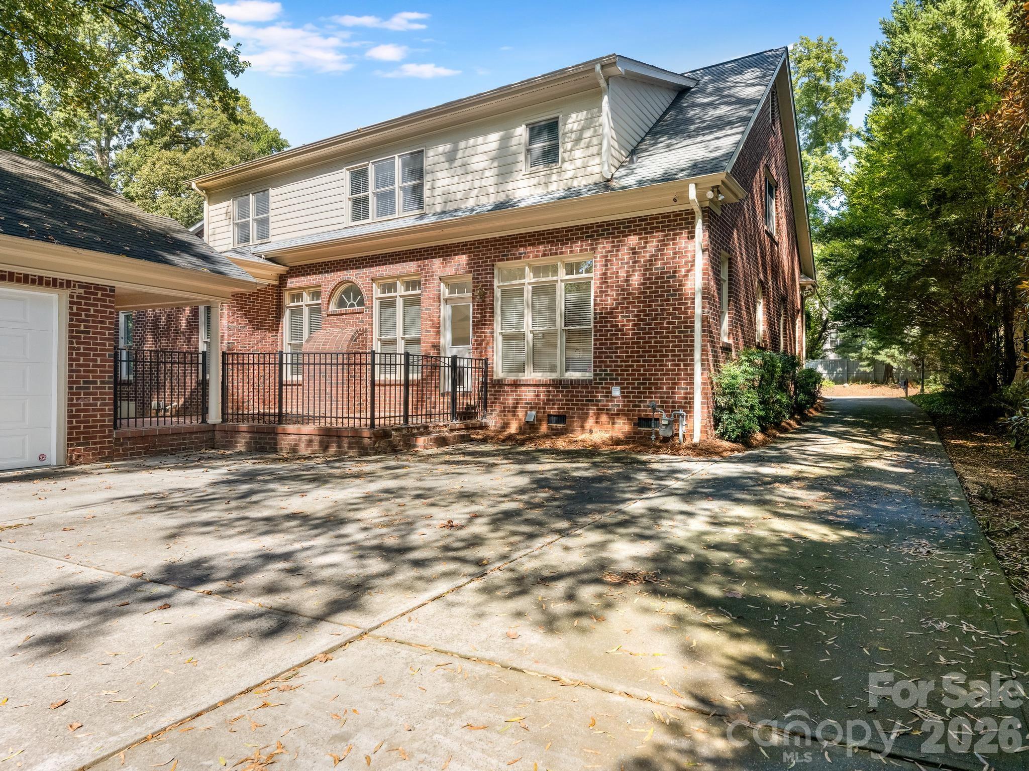 1105 Randolph Oaks Court — Charlotte