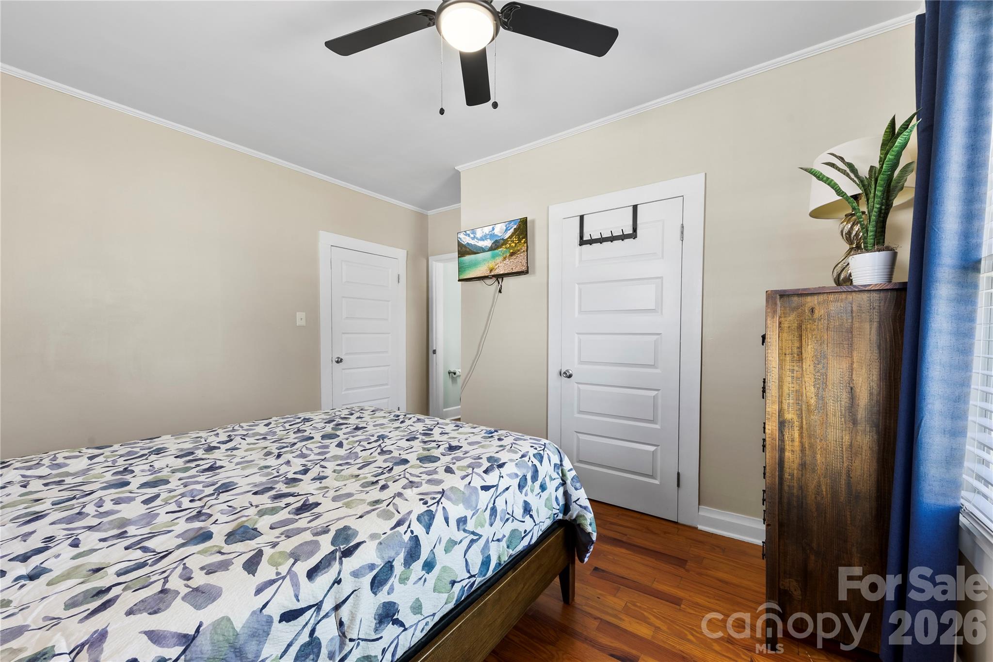 1525 Perfection Avenue — Belmont