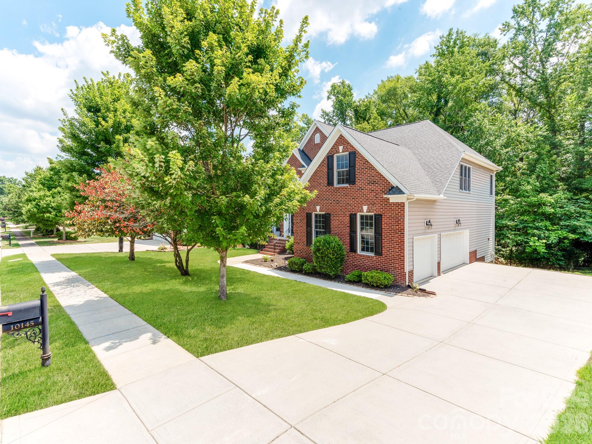 10145 Stewarton Lane NW — Charlotte