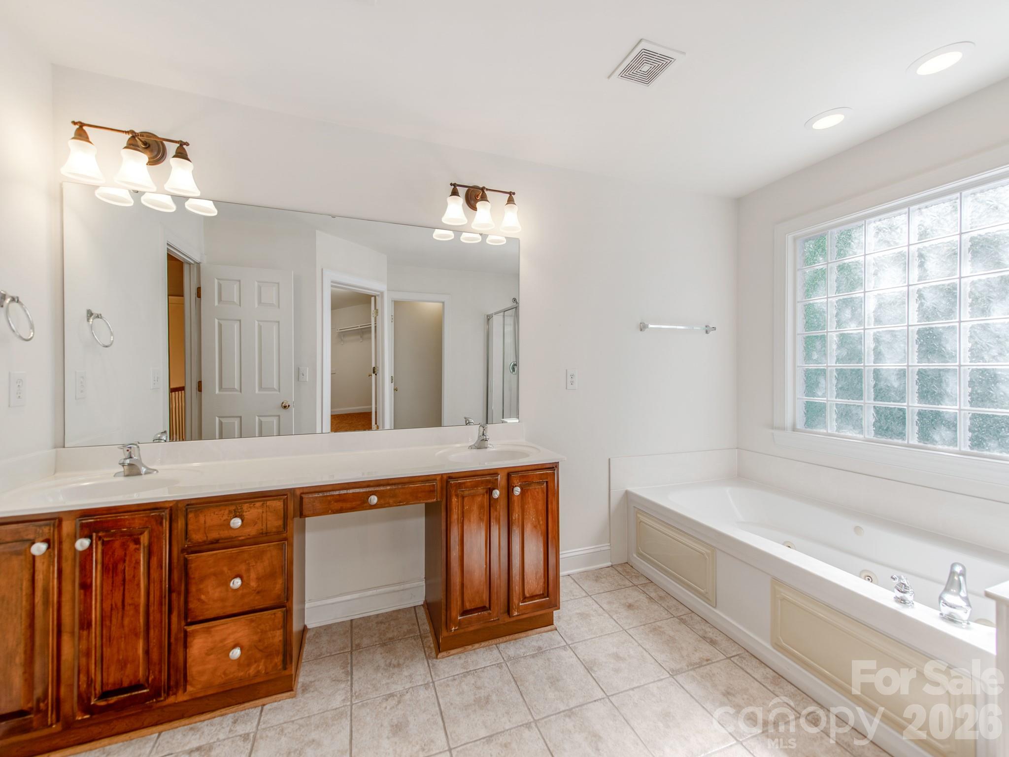 10145 Stewarton Lane NW — Charlotte