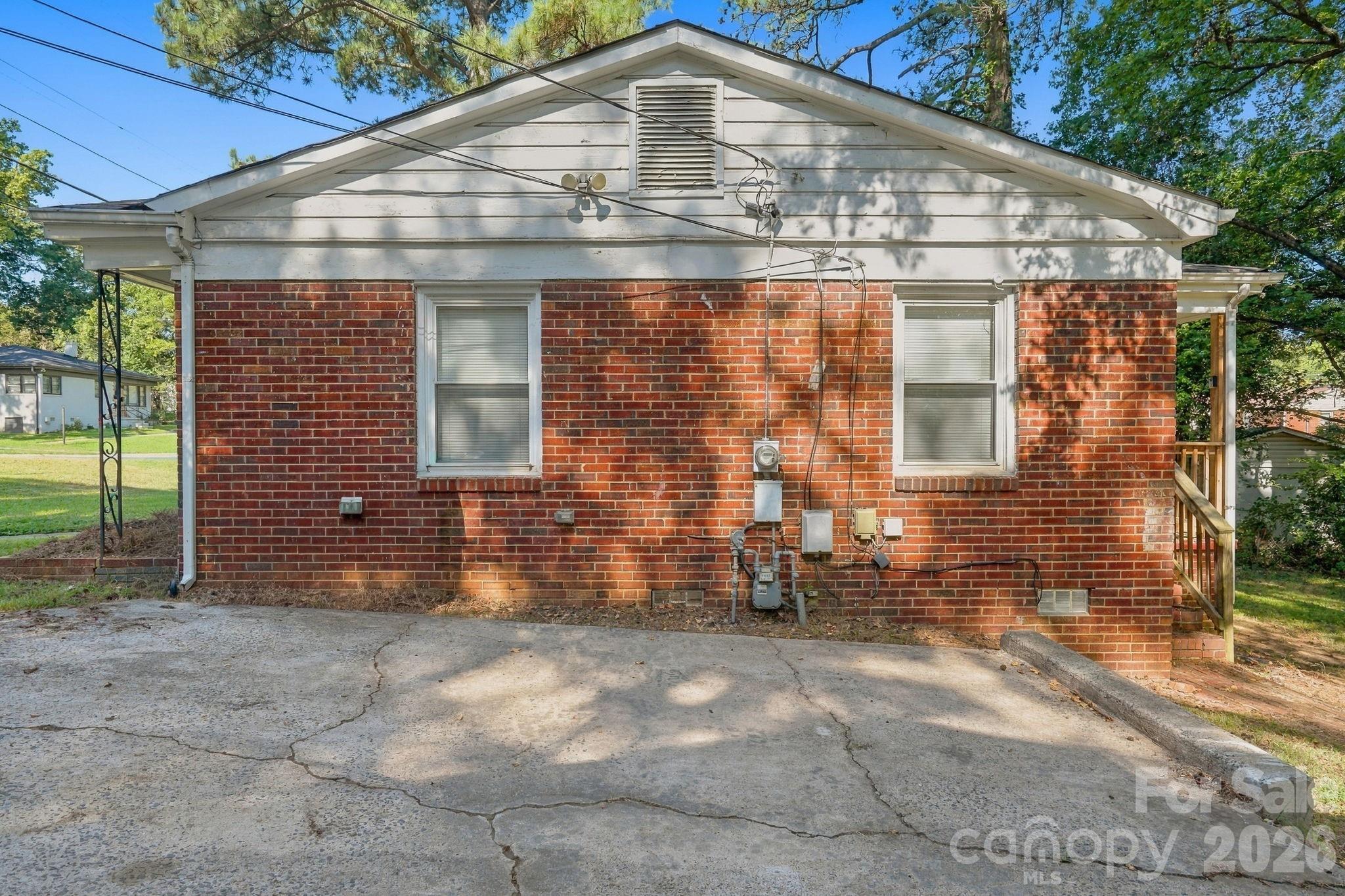 4400 Welling Avenue — Charlotte