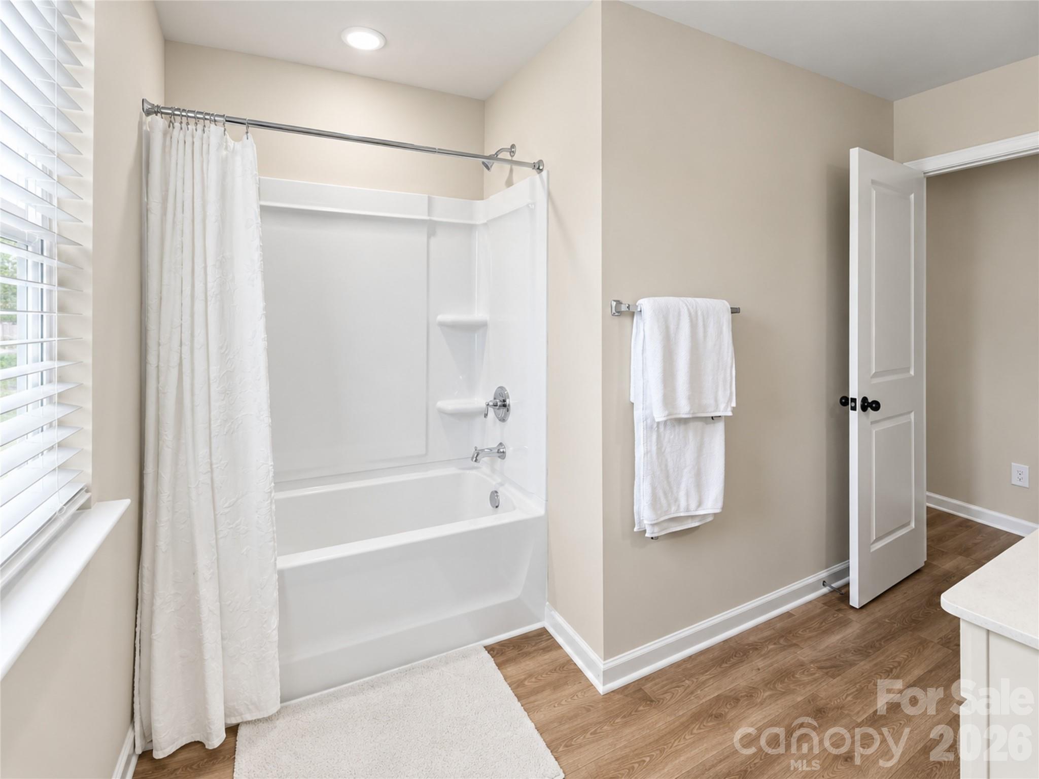 2220 Dardan Woods Drive — Charlotte