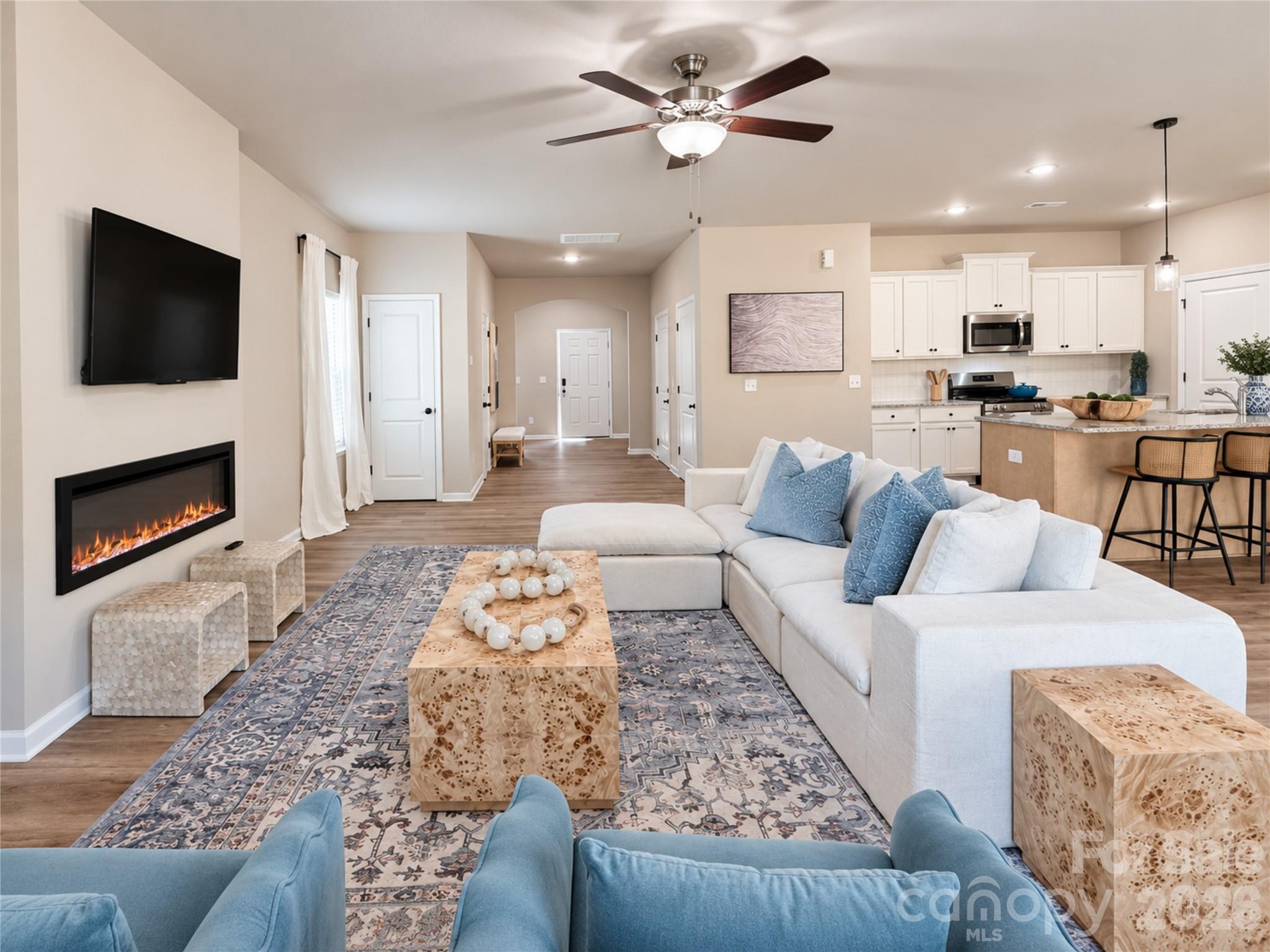 2220 Dardan Woods Drive — Charlotte
