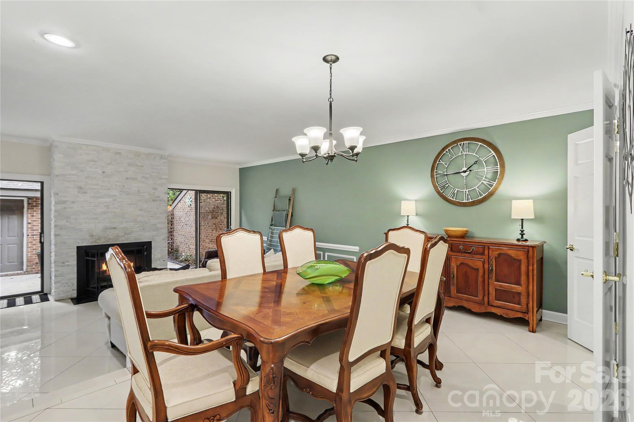 5811 Sharon Road #C — Charlotte
