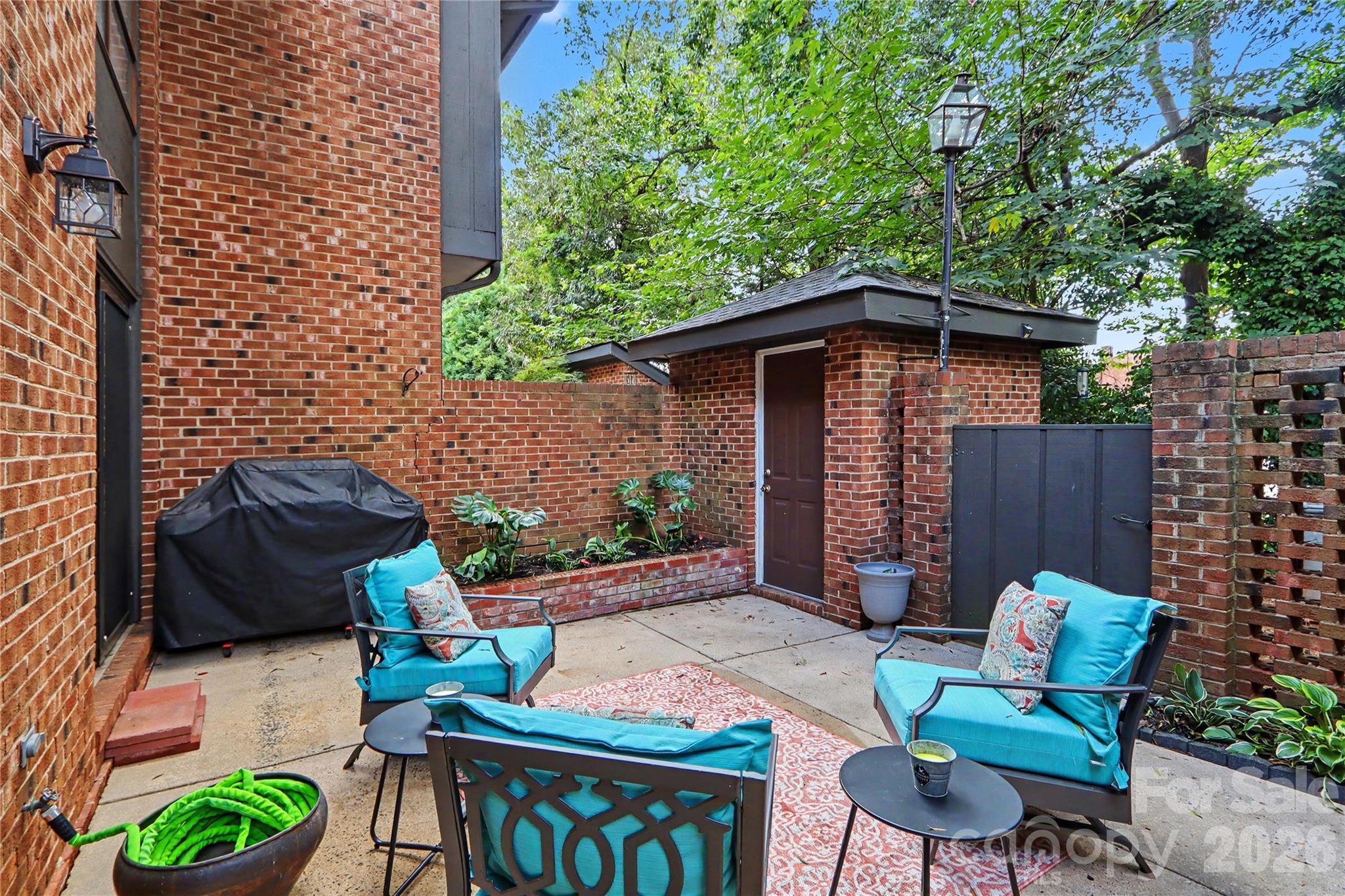 5811 Sharon Road #C — Charlotte