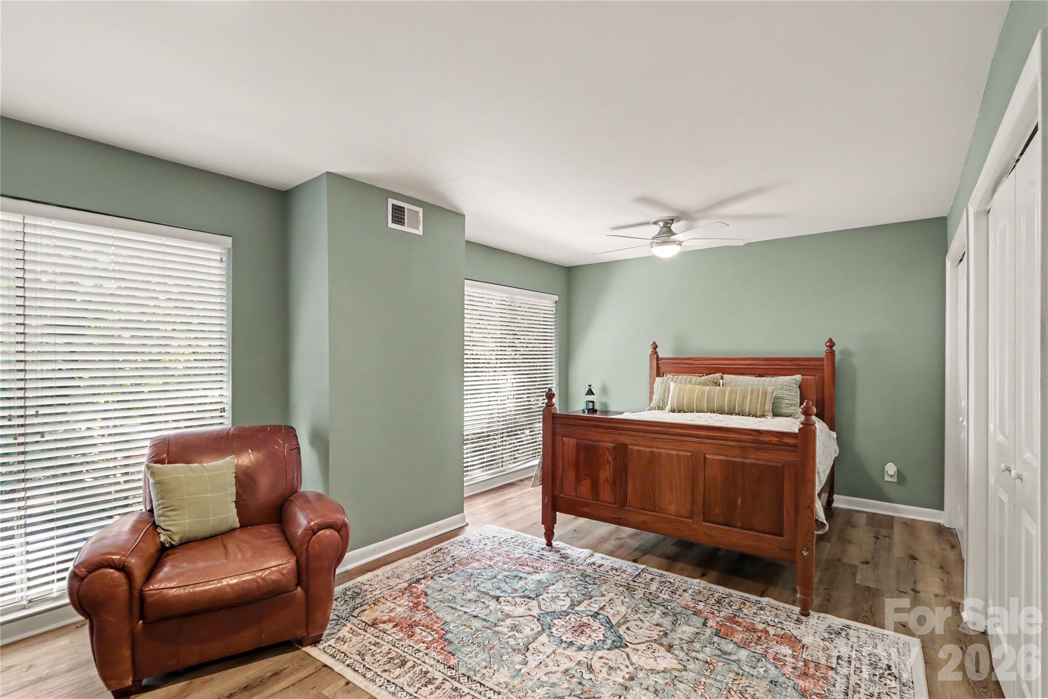 5811 Sharon Road #C — Charlotte