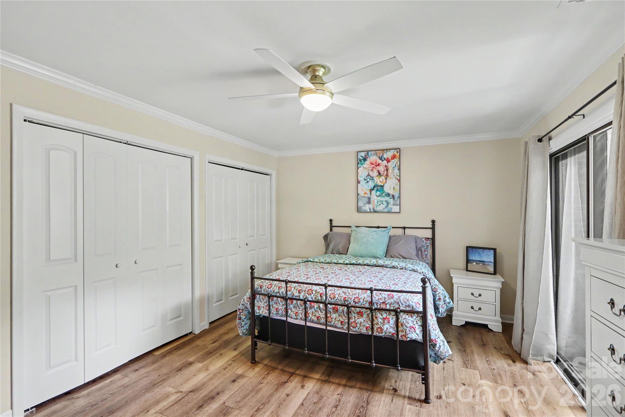 5811 Sharon Road #C — Charlotte