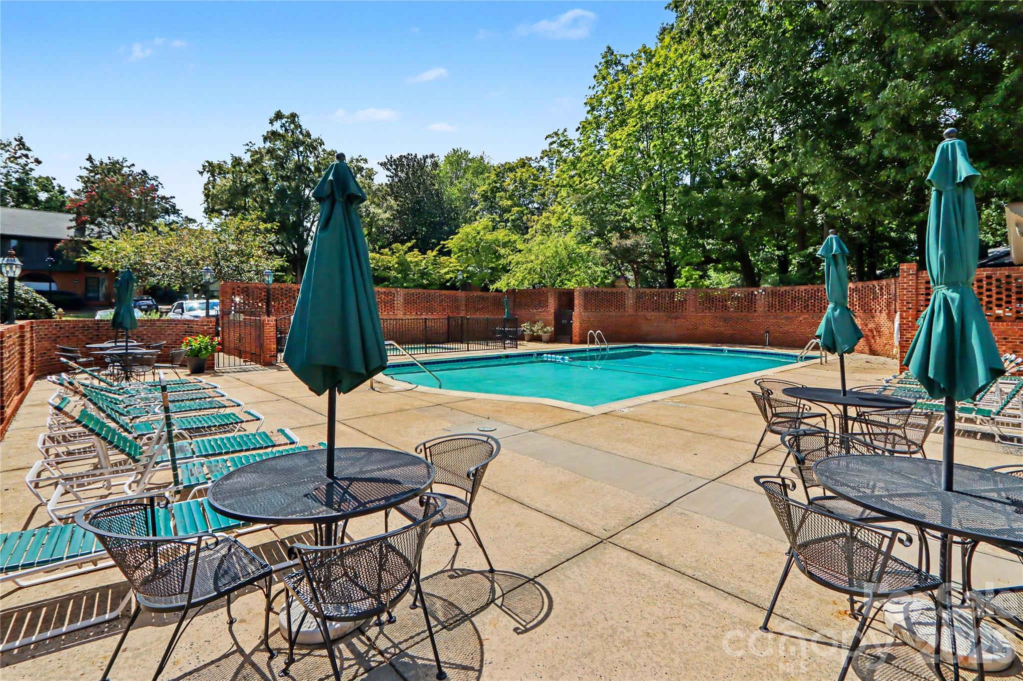 5811 Sharon Road #C — Charlotte