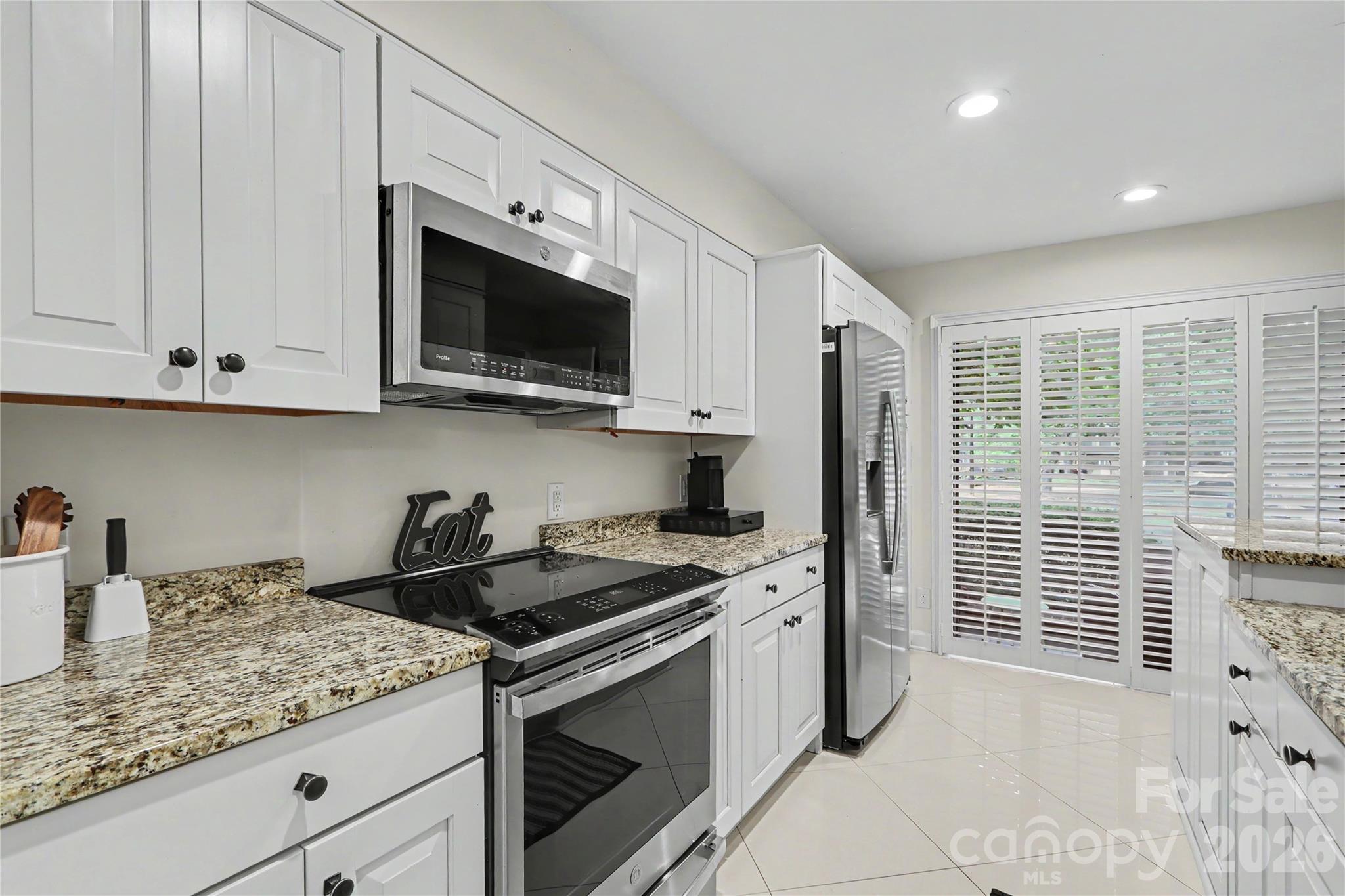 5811 Sharon Road #C — Charlotte