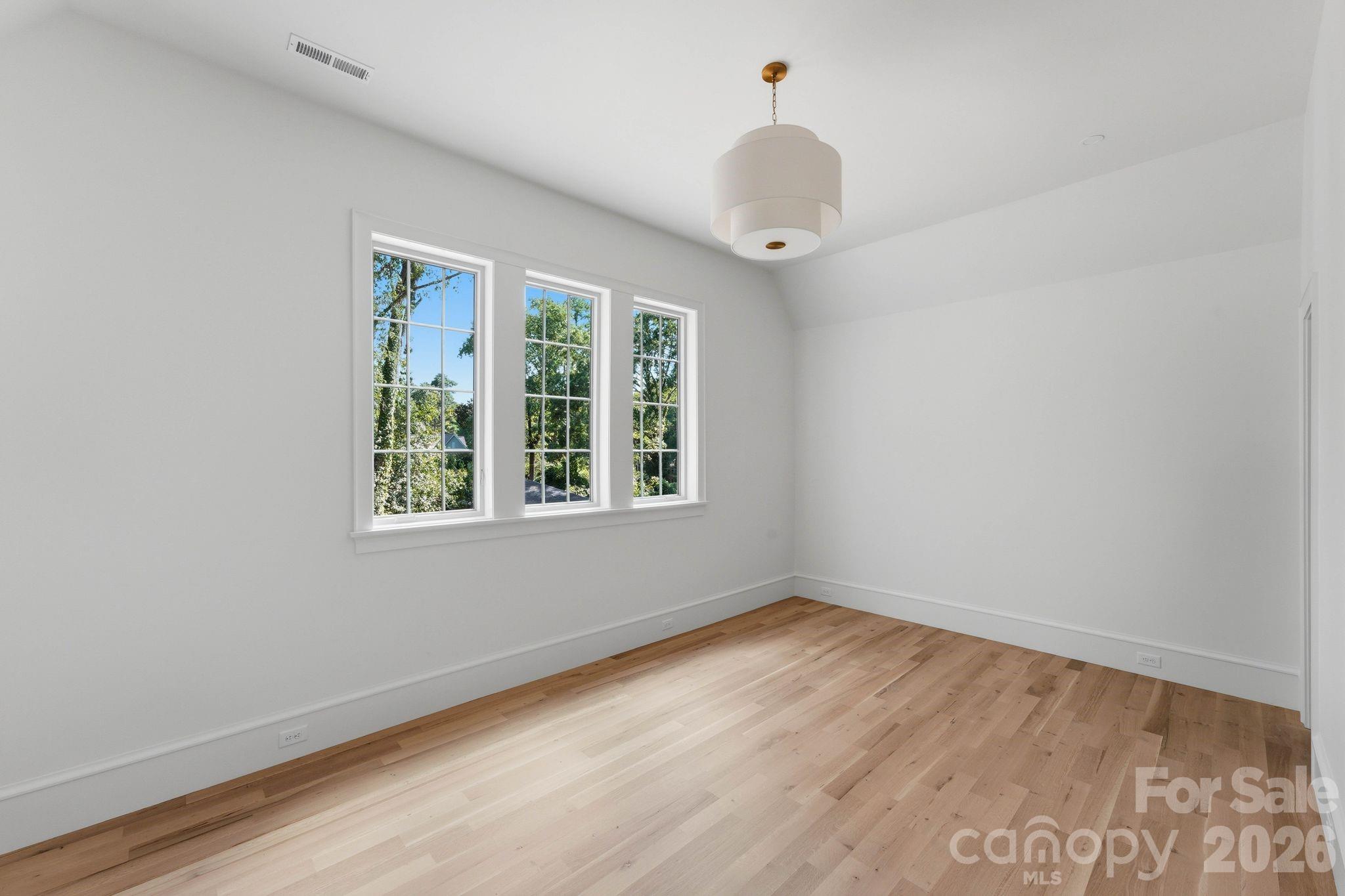 110 Hunter Lane — Charlotte