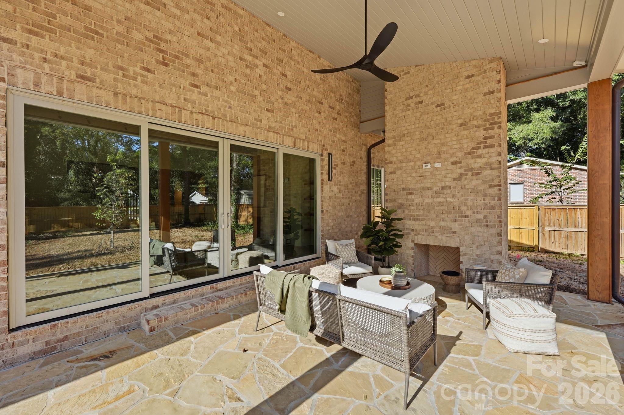 110 Hunter Lane — Charlotte