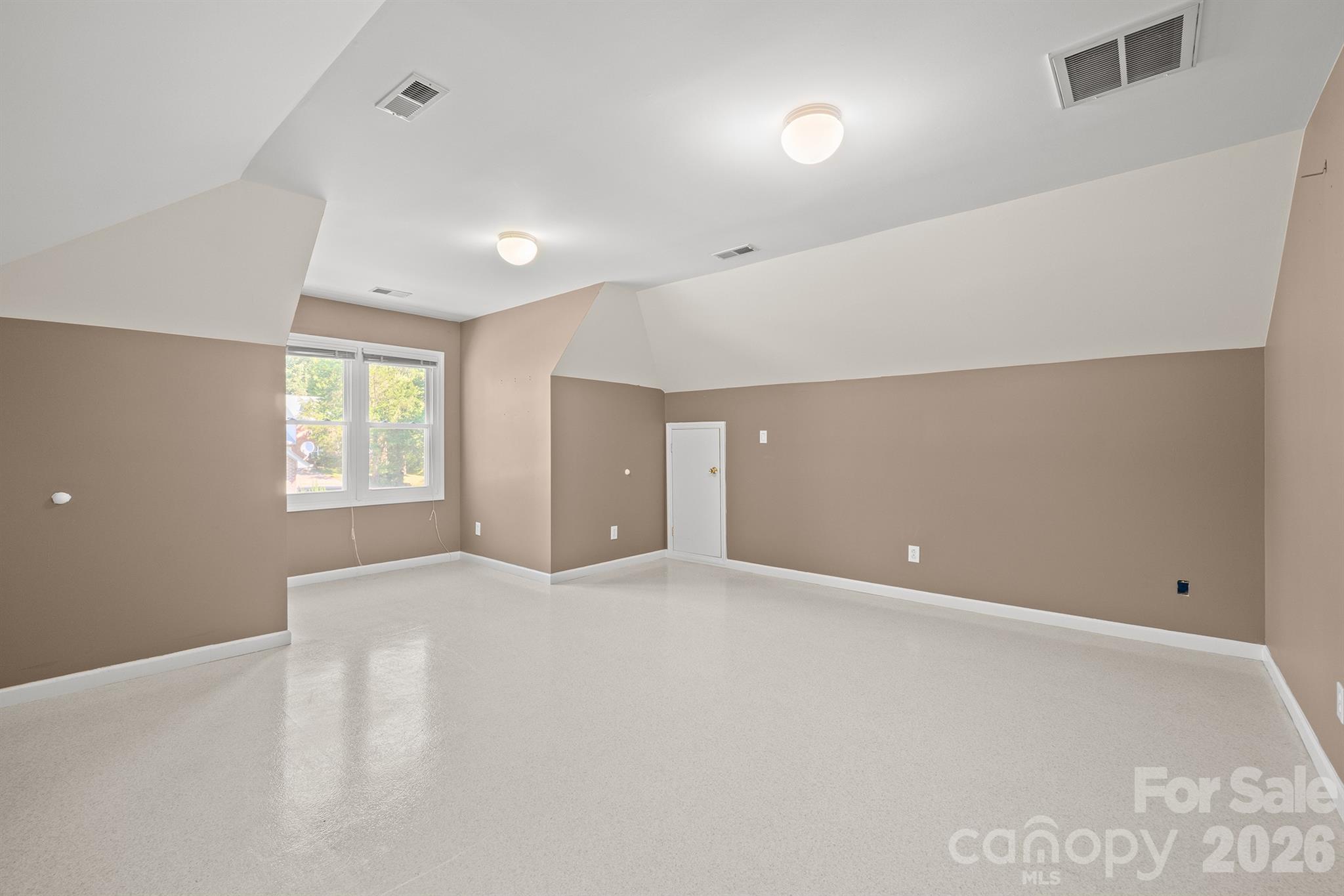 13618 Willow Breeze Lane — Huntersville