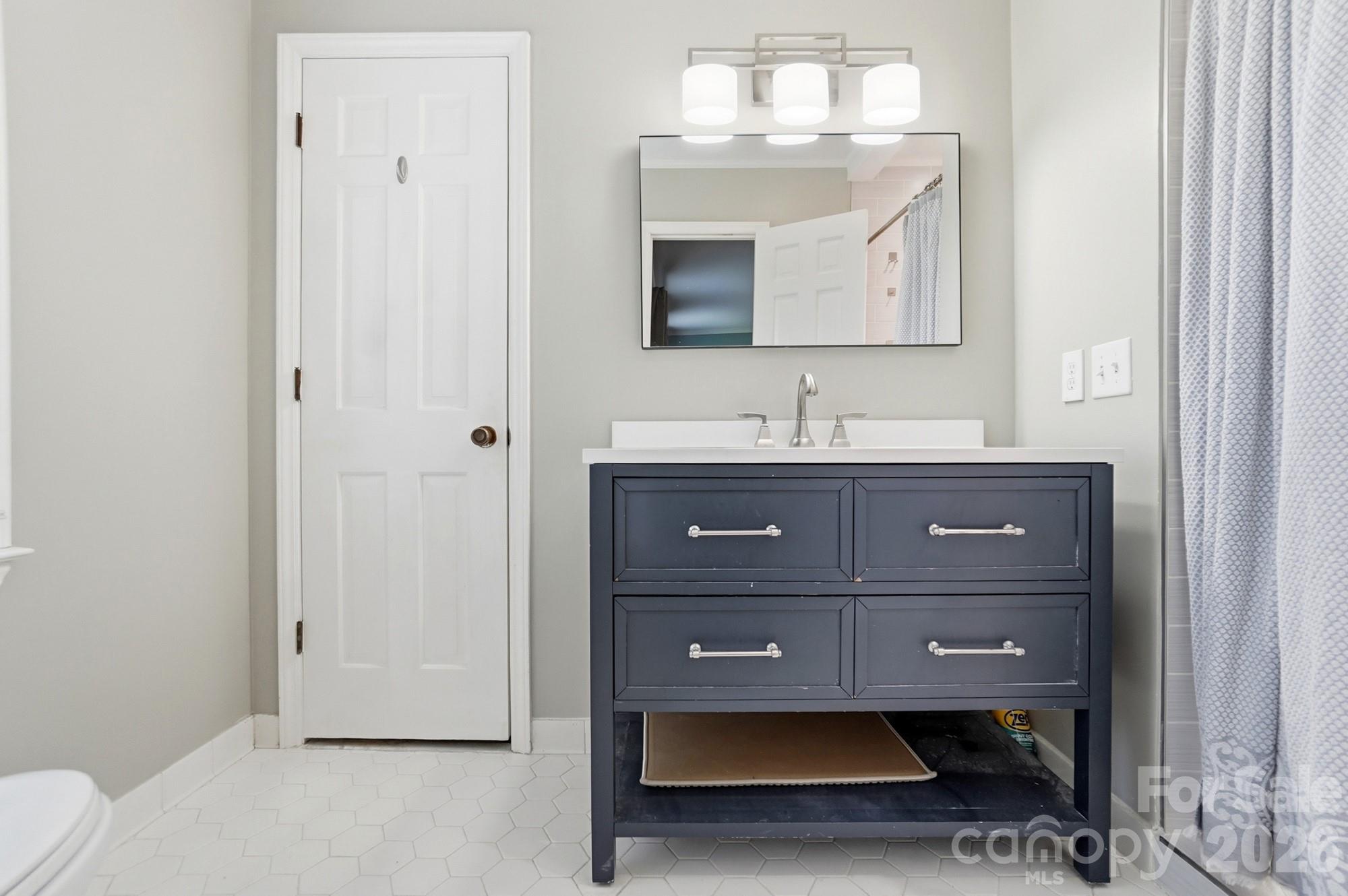 1308 Dumbarton Road — Gastonia