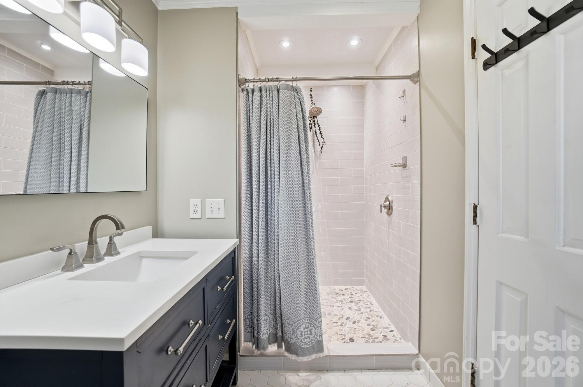 1308 Dumbarton Road — Gastonia