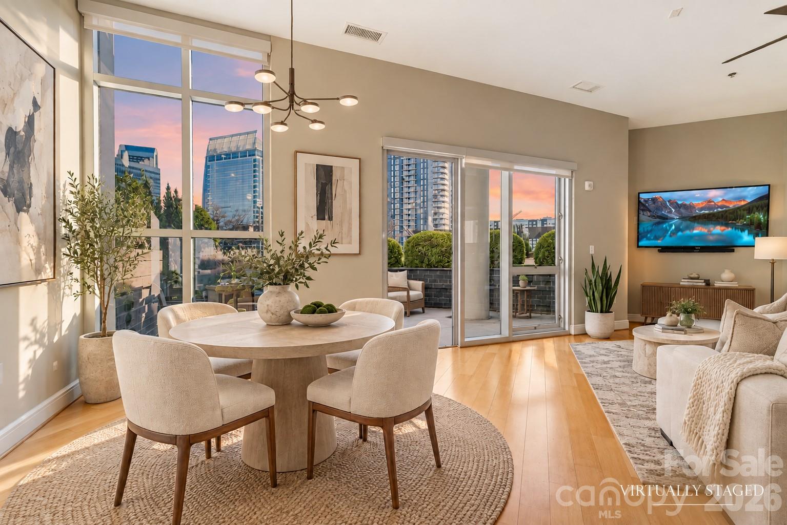 333 W Trade Street W #708 — Charlotte