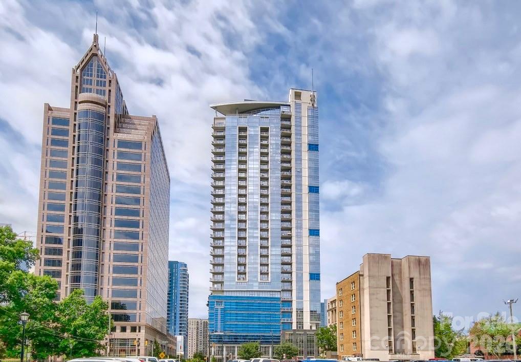 333 W Trade Street W #708 — Charlotte