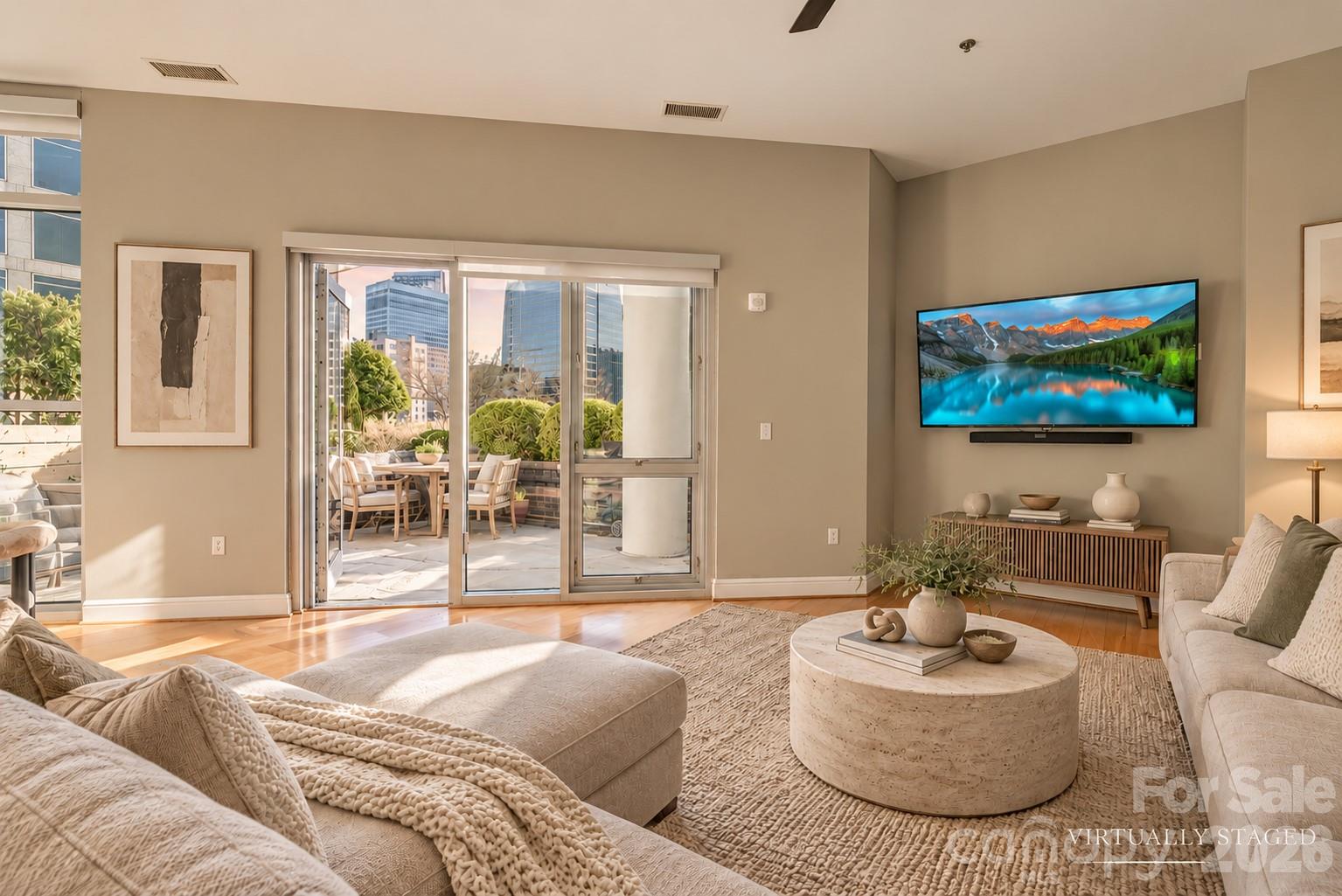 333 W Trade Street W #708 — Charlotte