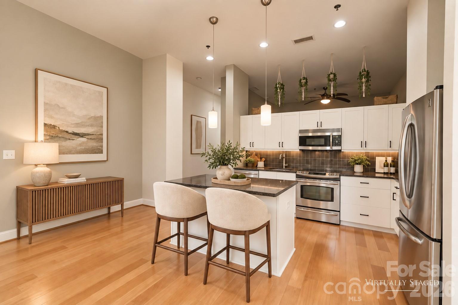 333 W Trade Street W #708 — Charlotte