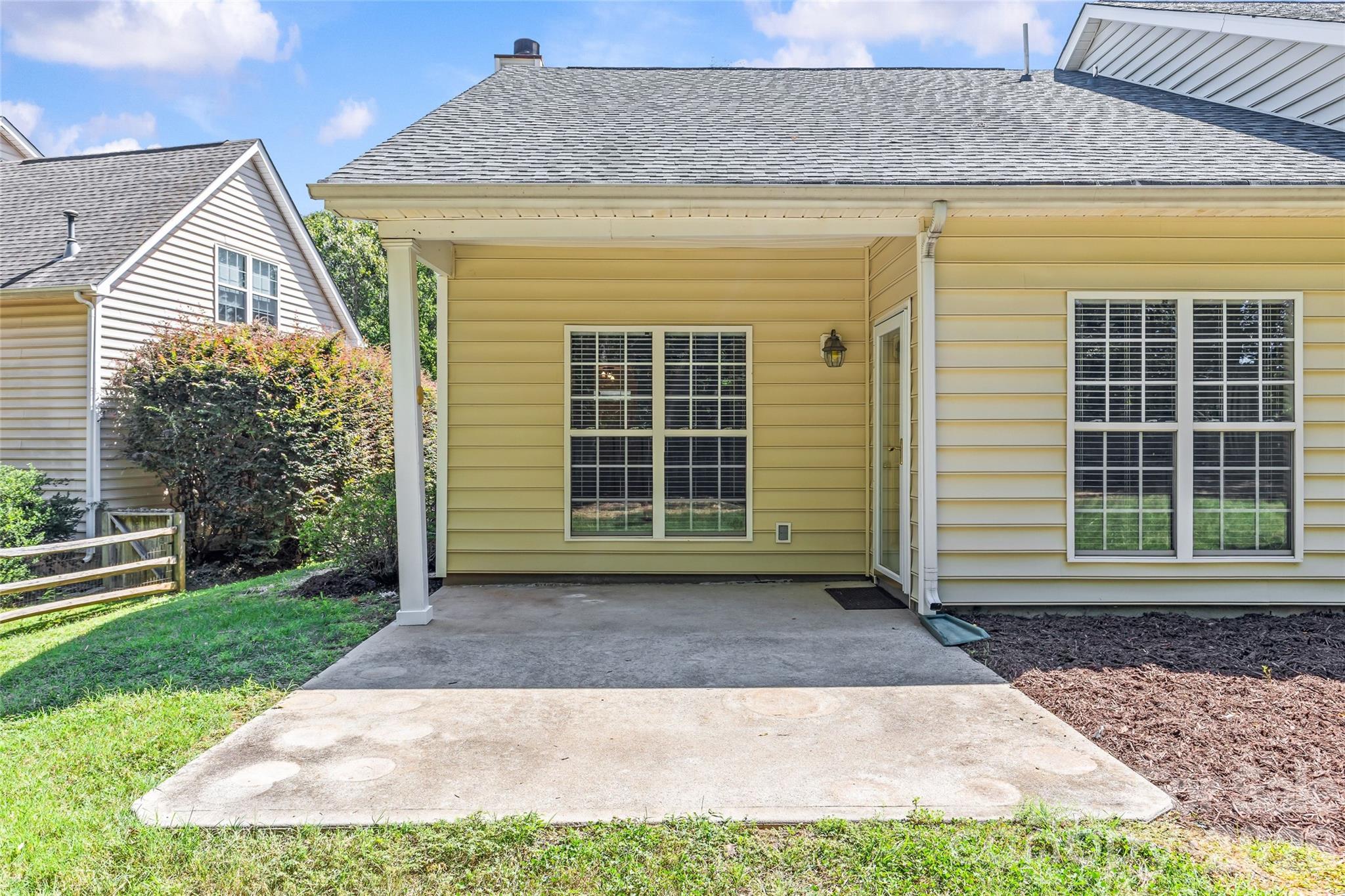 15046 Annan Court — Charlotte