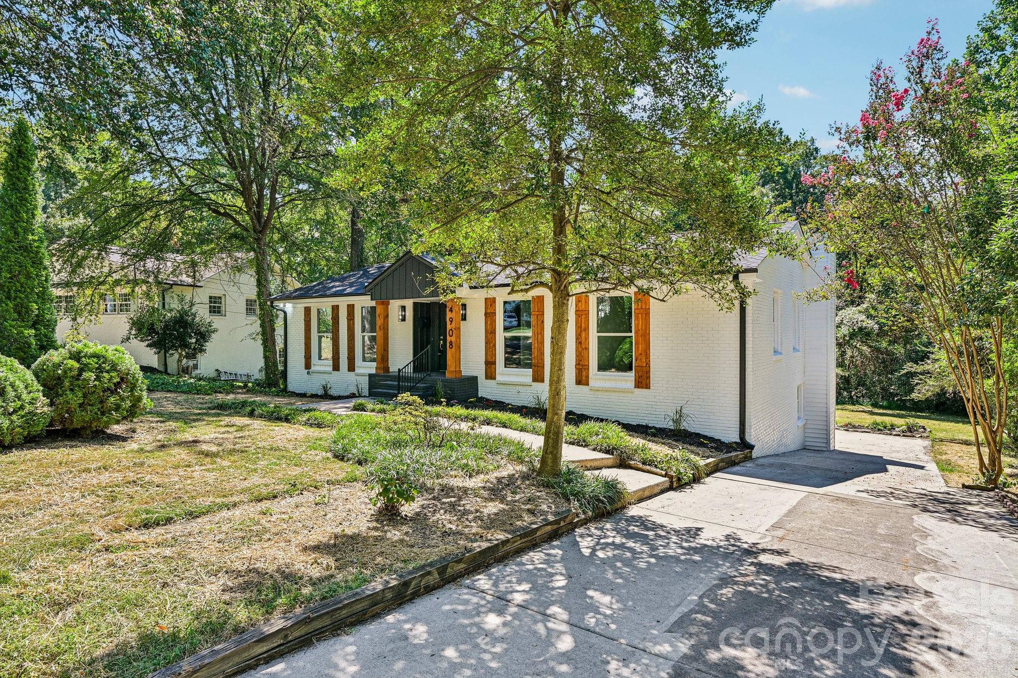 4908 Zephyr Lane — Charlotte
