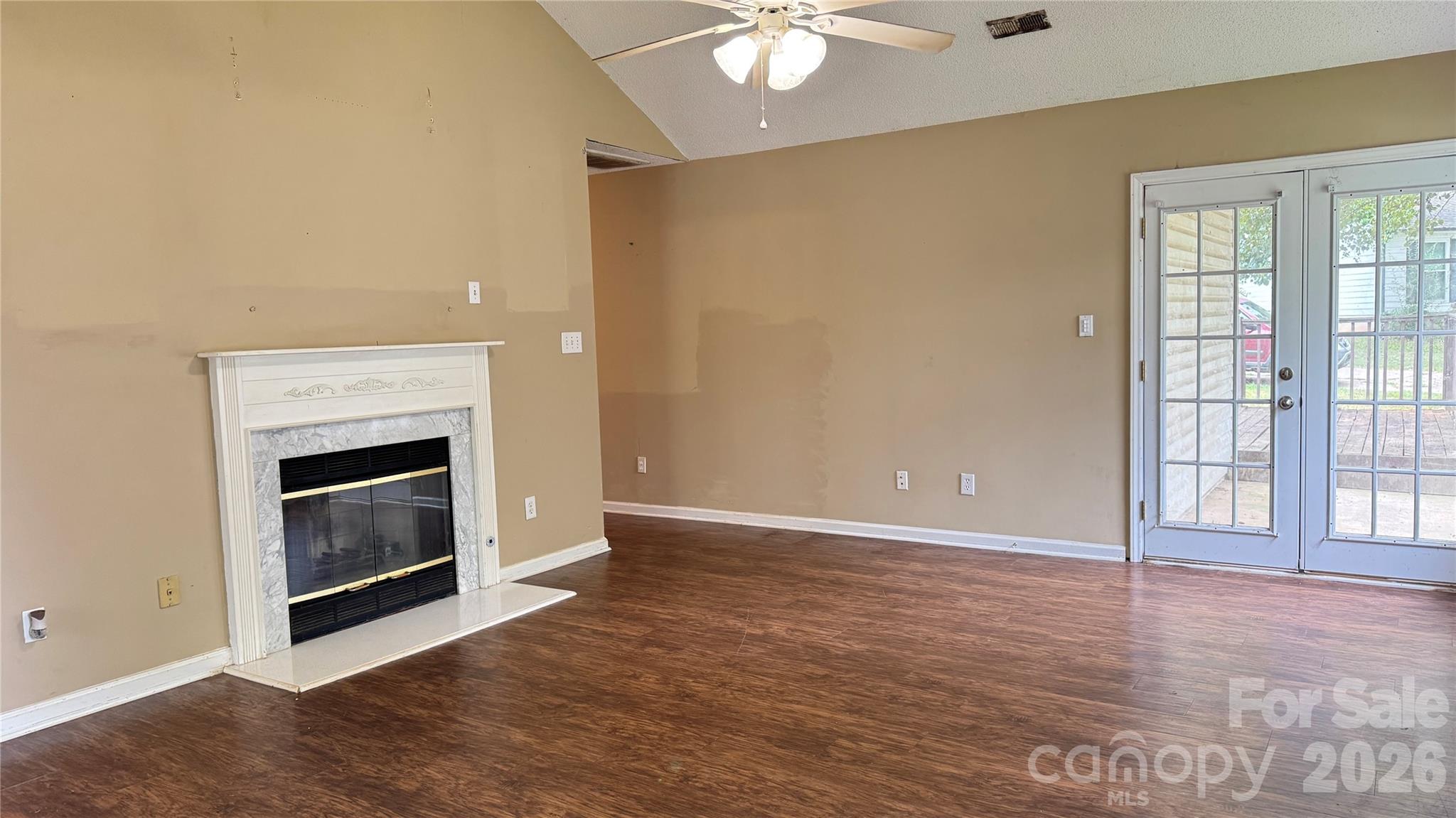 10121 Brawley Lane — Charlotte