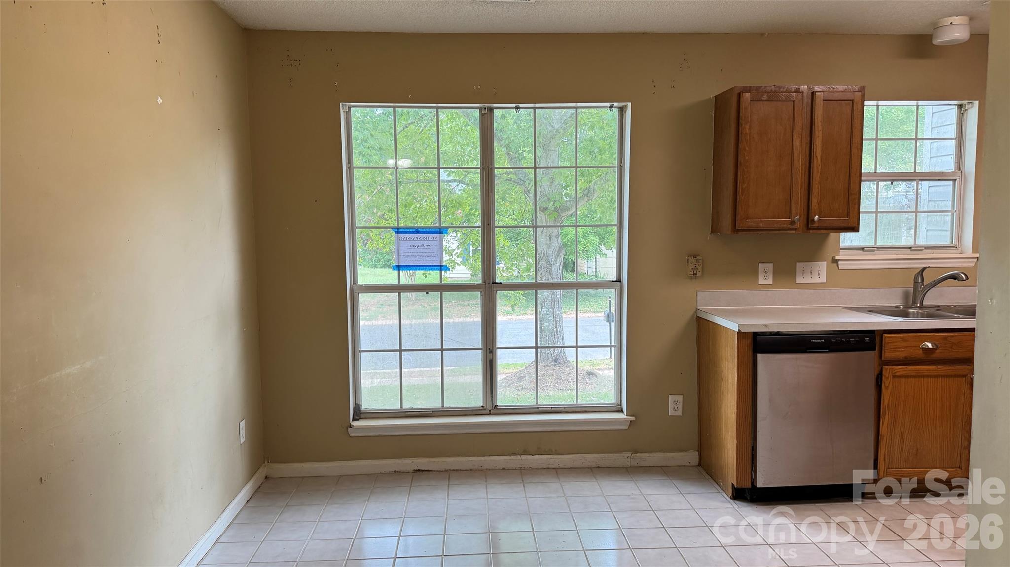 10121 Brawley Lane — Charlotte