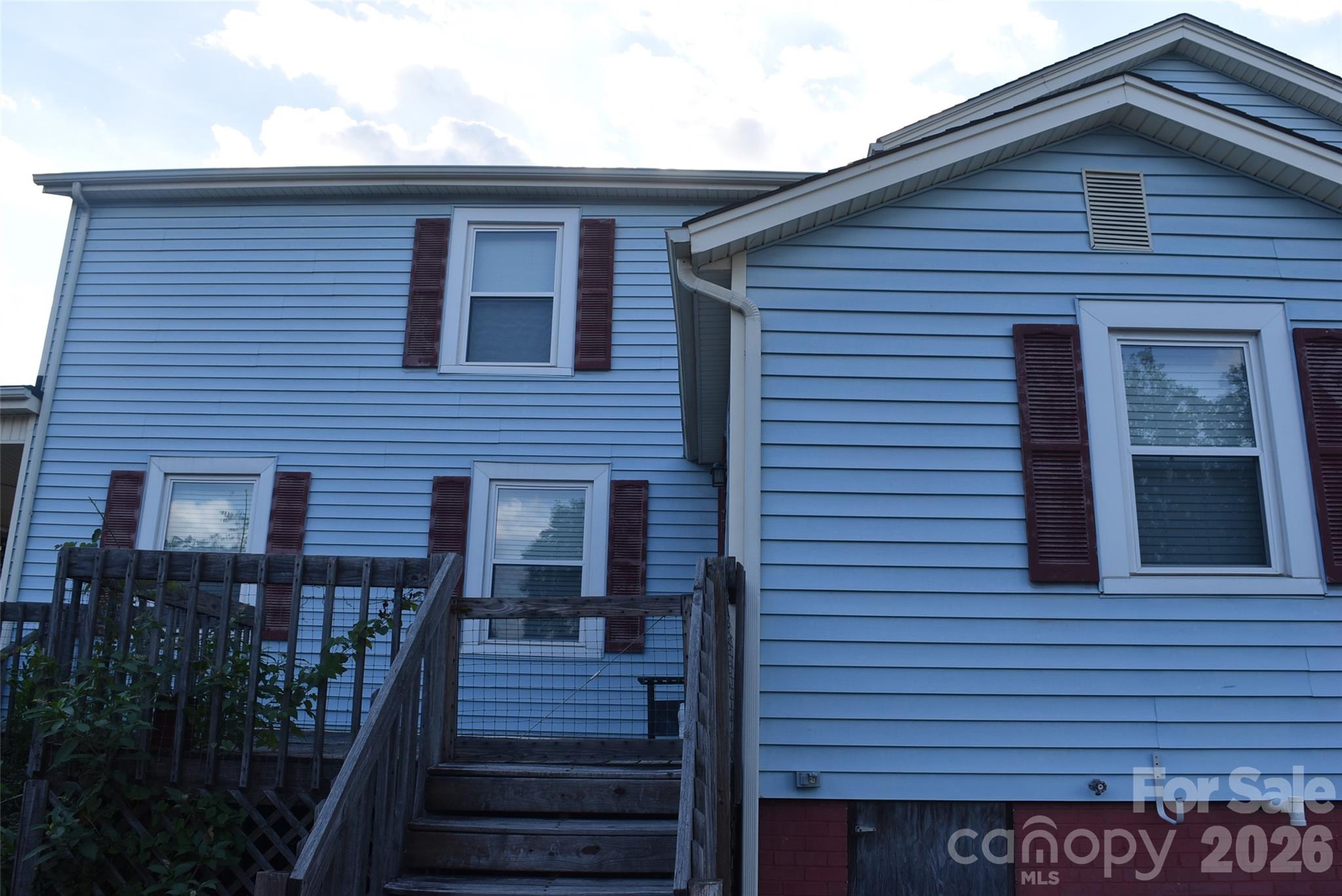 301 Highland Street — Mount Holly
