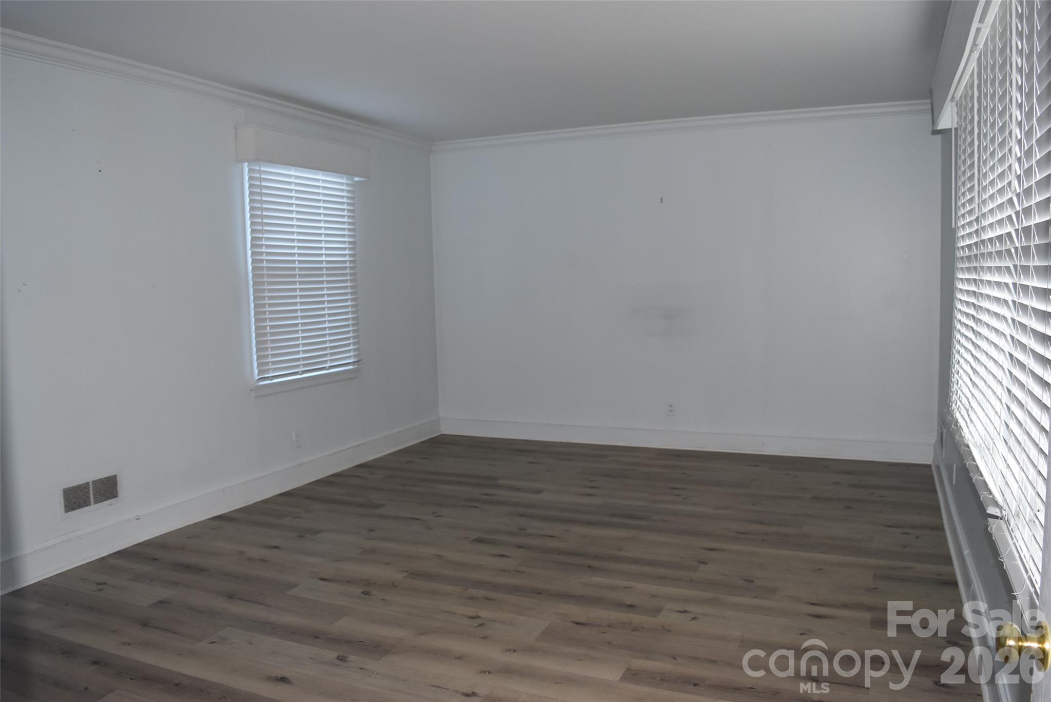 301 Highland Street — Mount Holly